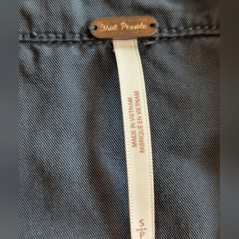 Free People Casual Button Down cCamp Shirt, Size Small, cadet blue - Picture 8 of 8